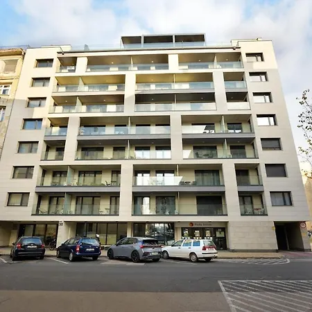 Orangehomes Sunny & Modern 2br Penthouse With Ac & Terrace شقة *