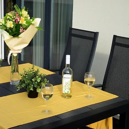 Apartamento Orangehomes Sunny & Modern 2br Penthouse With Ac & Terrace Budapest